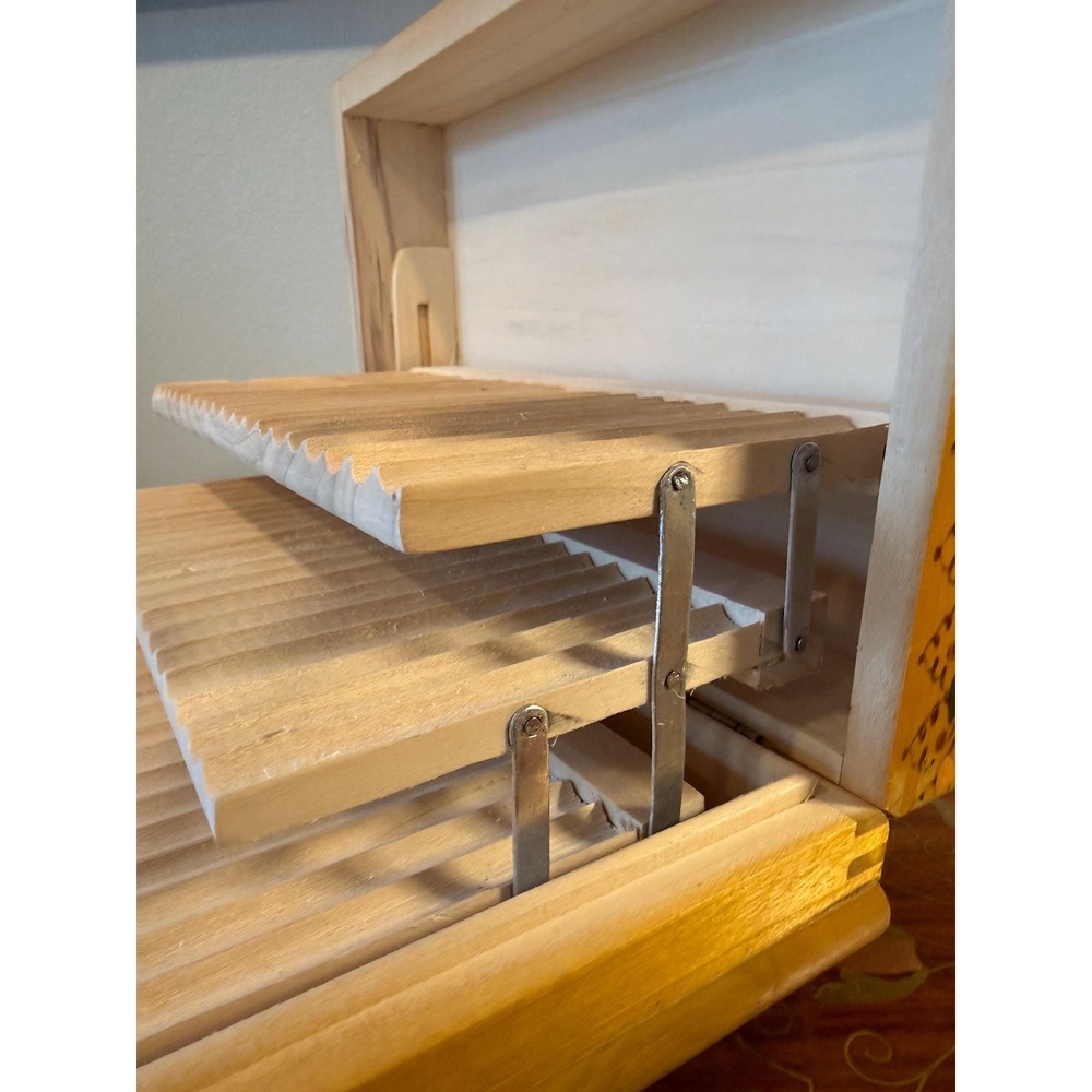 Vintage Russian 3 Tier Carved Cigarette Box - Picture 11 of 17